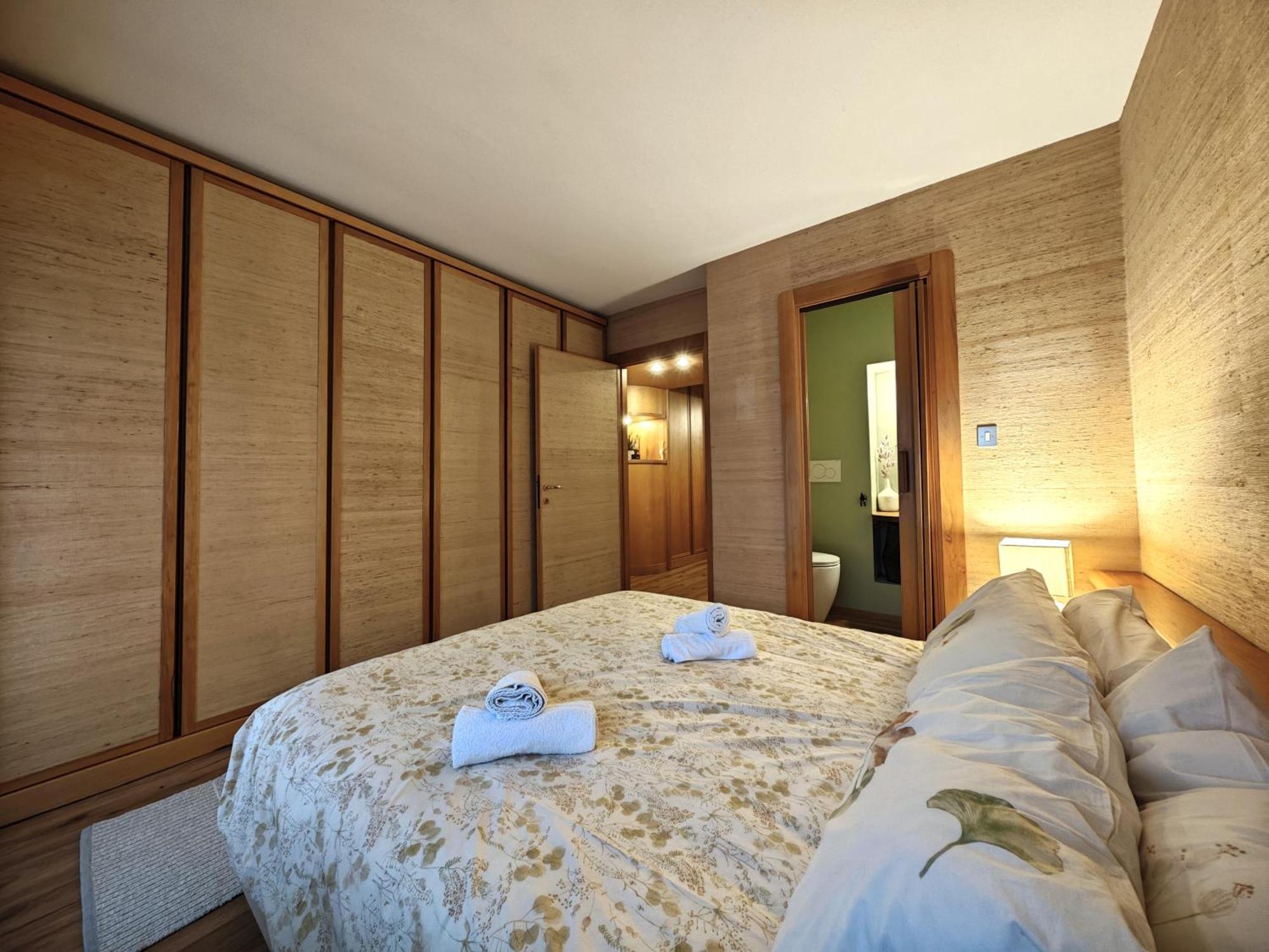 Hostdomus - Il Cerbiatto Apartment Colle Sestriere Exterior foto